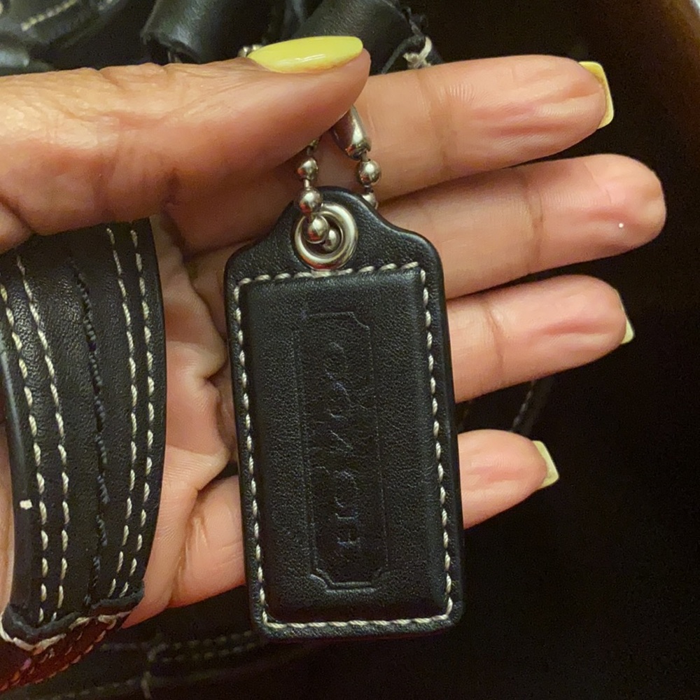 Hobo Coach purse (N) - Picture 5 of 7